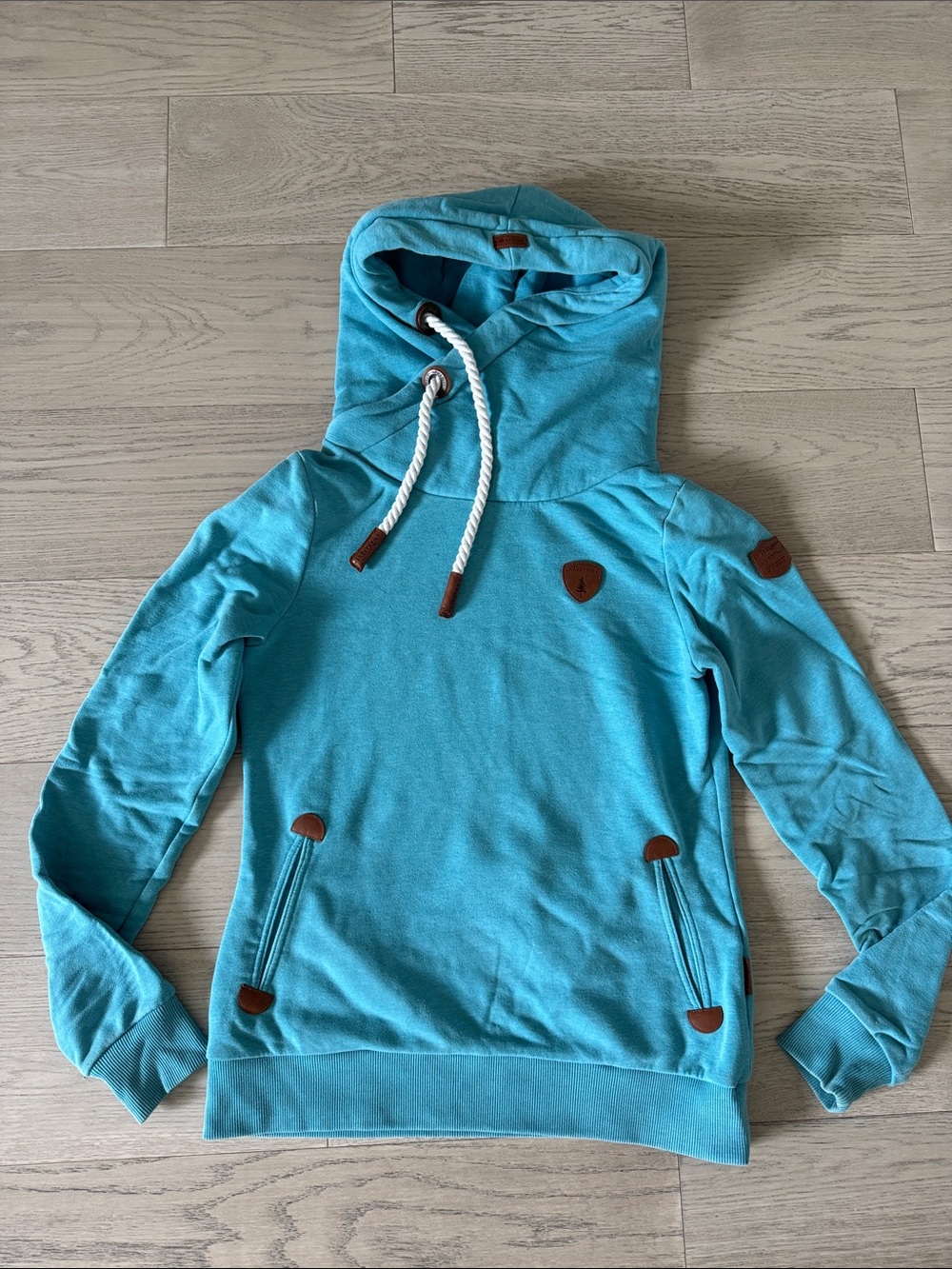 Wanakome Turquoise Pullover Hoodie with Rope Drawstrings
